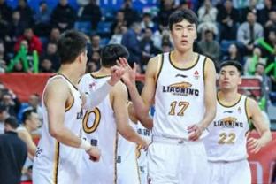 ?去拼吧！本届中国男篮平均身高202.9cm 平均年龄26.6岁